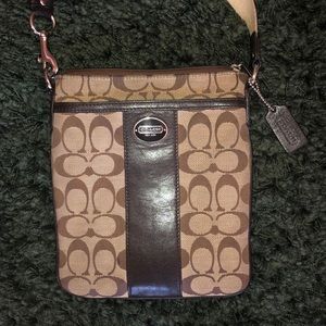 Cross body coach purse